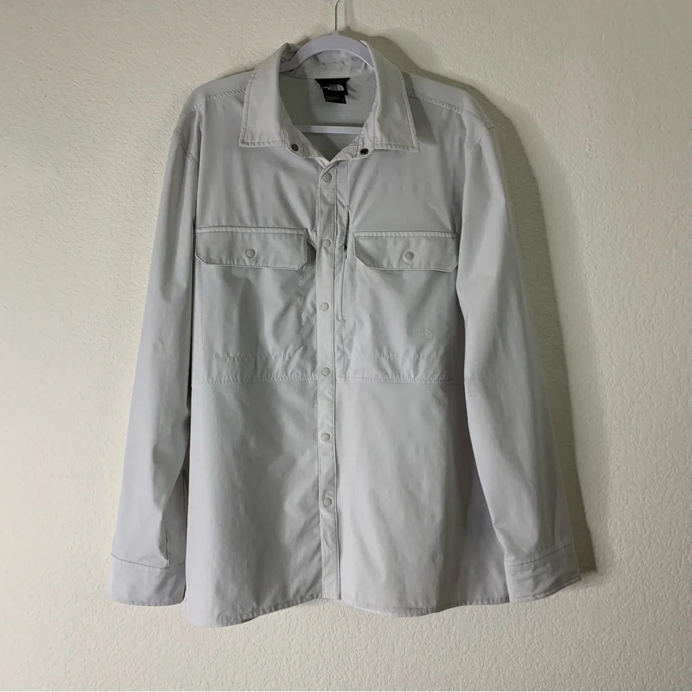 The north face Mens Sniktau Long Sleeve button down sun shirt XL